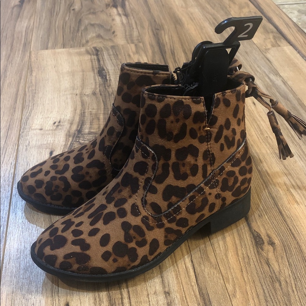Big Girls Leopard Print Ankle Boots
